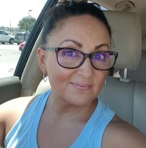 Meet your Posher, Lorena